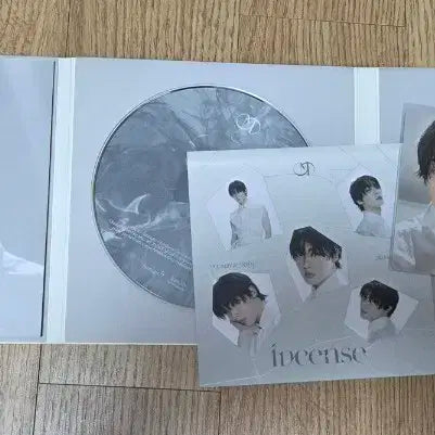 윤산하 인센스 앨범