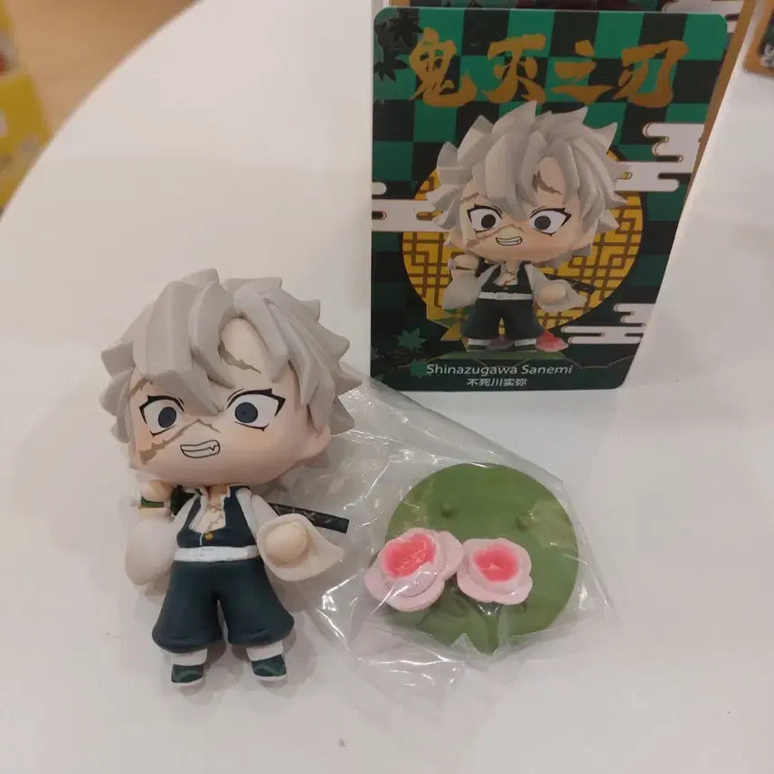 팝아트 귀멸의 칼날 시나즈가와 사네미 피규어