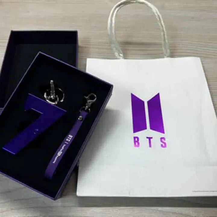 방탄소년단 베스킨라빈스 콜라보 시그널라이트