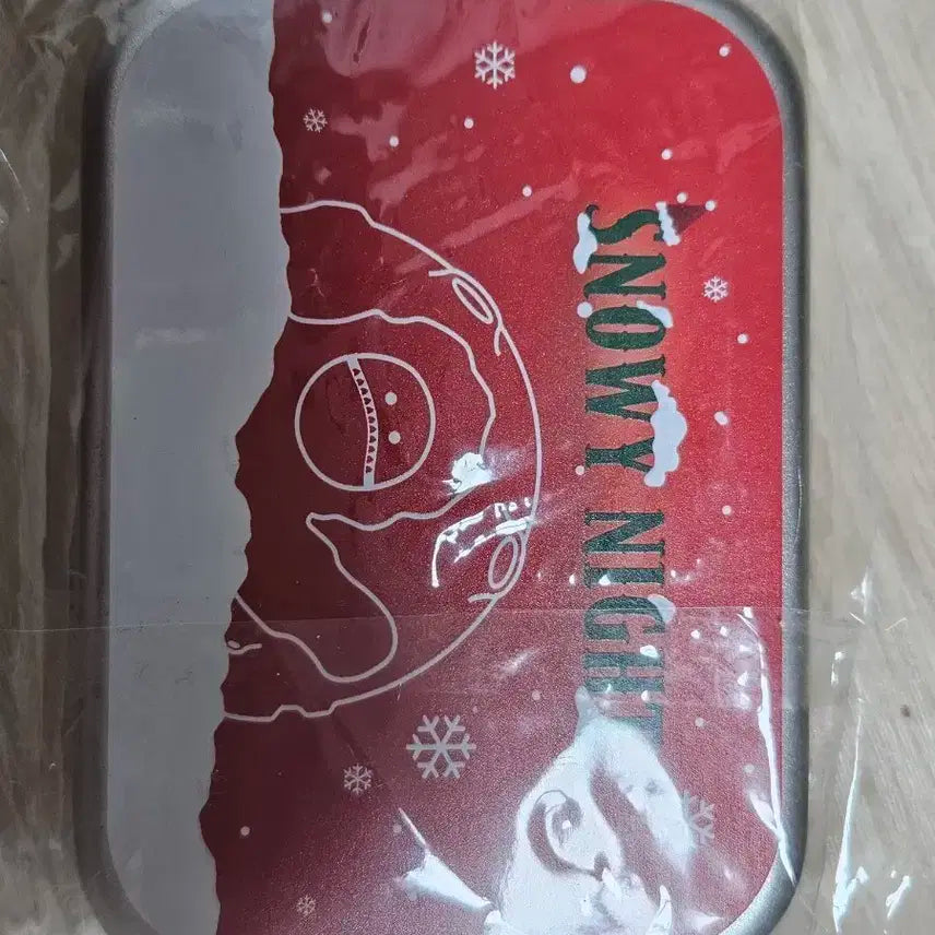 빌리 스노위나잇 포토카드, 틴박스