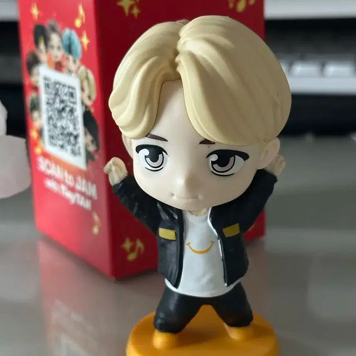 맥도날드 해피밀 TinyTAN 타이니탄 bts jimin 지민 피규어
