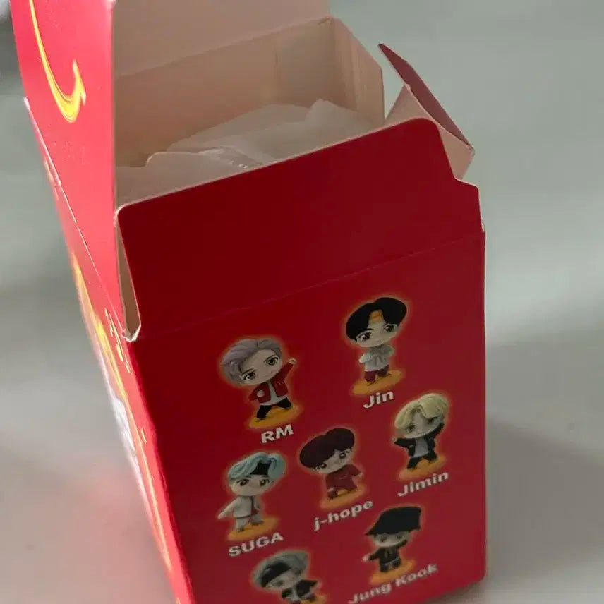 맥도날드 해피밀 TinyTAN 타이니탄 bts jimin 지민 피규어