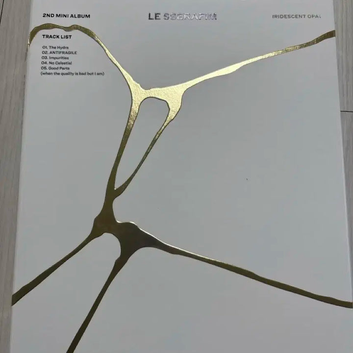 르세라핌 ANTIFRAGILE 2ND 미니 앨범