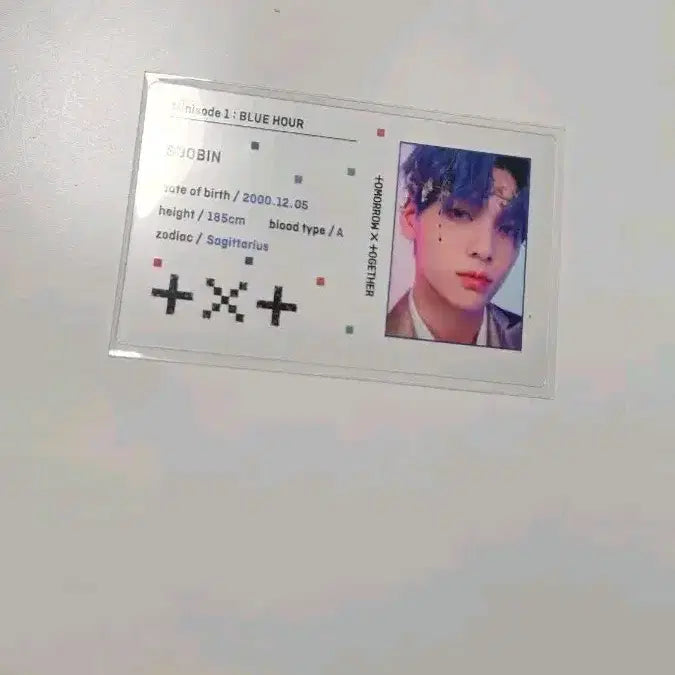 투모로우바이투게더 TXT 수빈 블루아워 아이디 포카