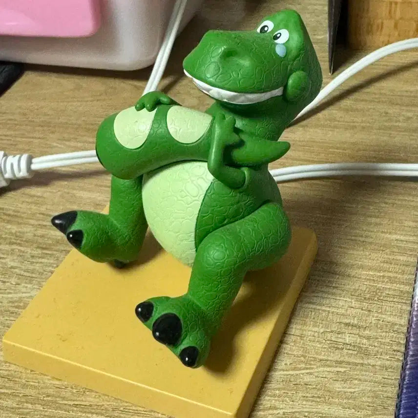 토이스토리 디노 가챠 피규어