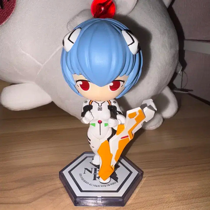 에반게리온 레이 피규어