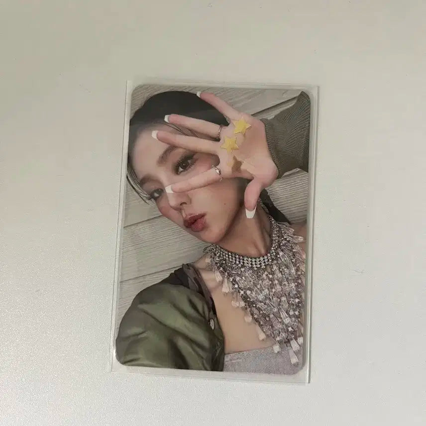 있지 예지 골드 스페셜 에디션 포카