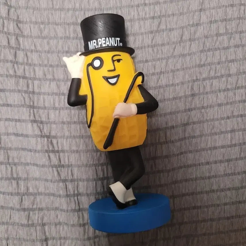 네카 미스터피넛 보블헤드 피규어
