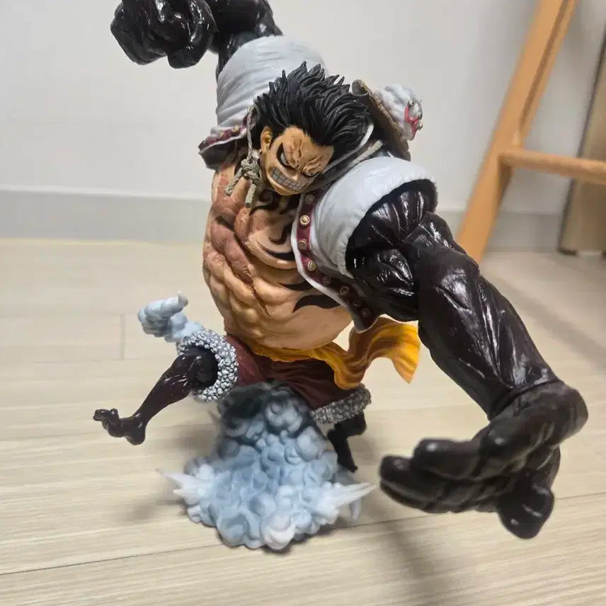 루피 킹콩건  피규어