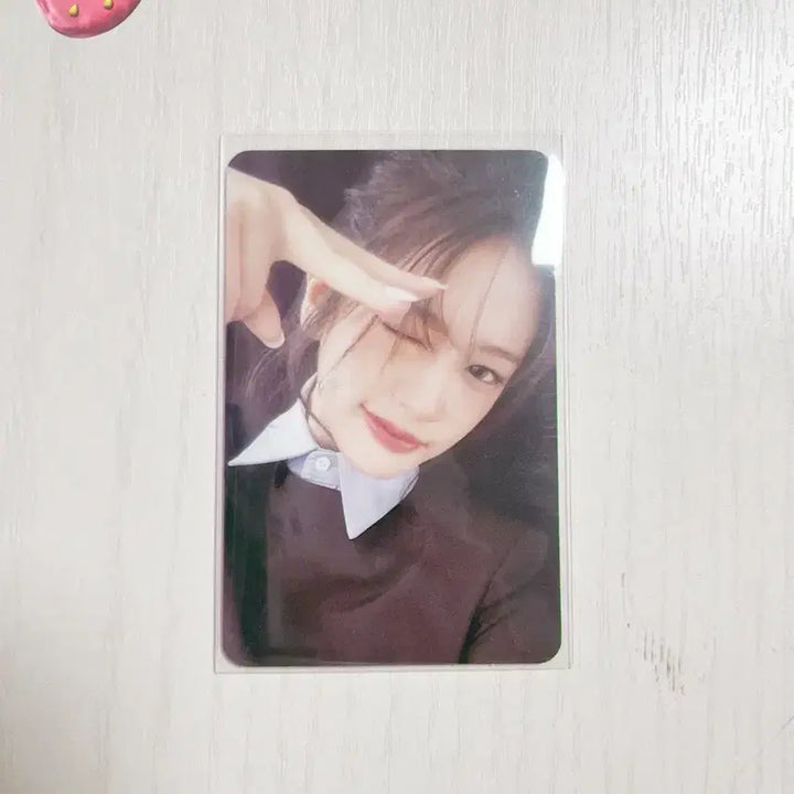 아이브 안유진 EMPATHY 포카