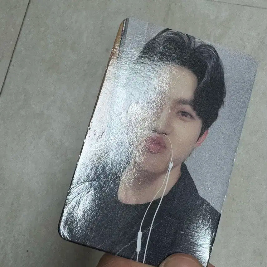데이식스 이어폰 도운 포카