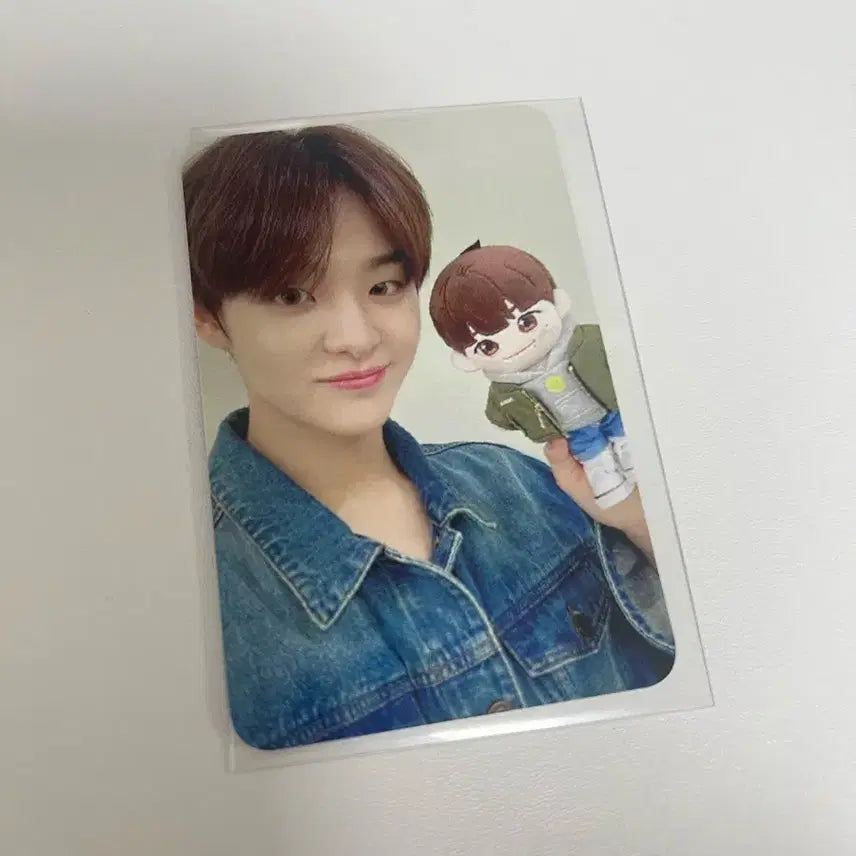 트레저 지훈 플러쉬돌 포카