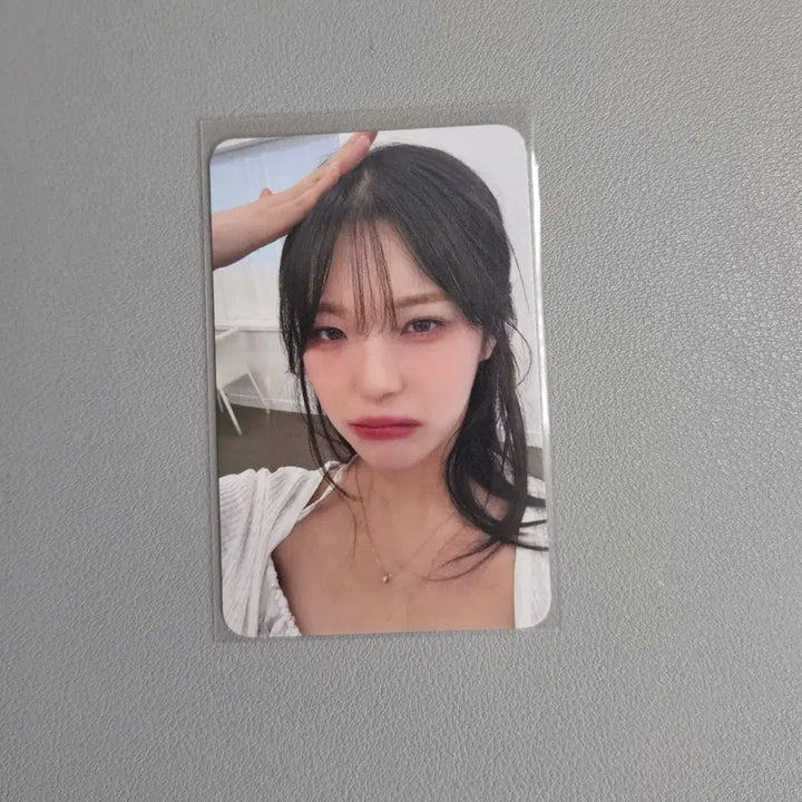 프로미스나인 백지헌 쓰담쓰담 포카