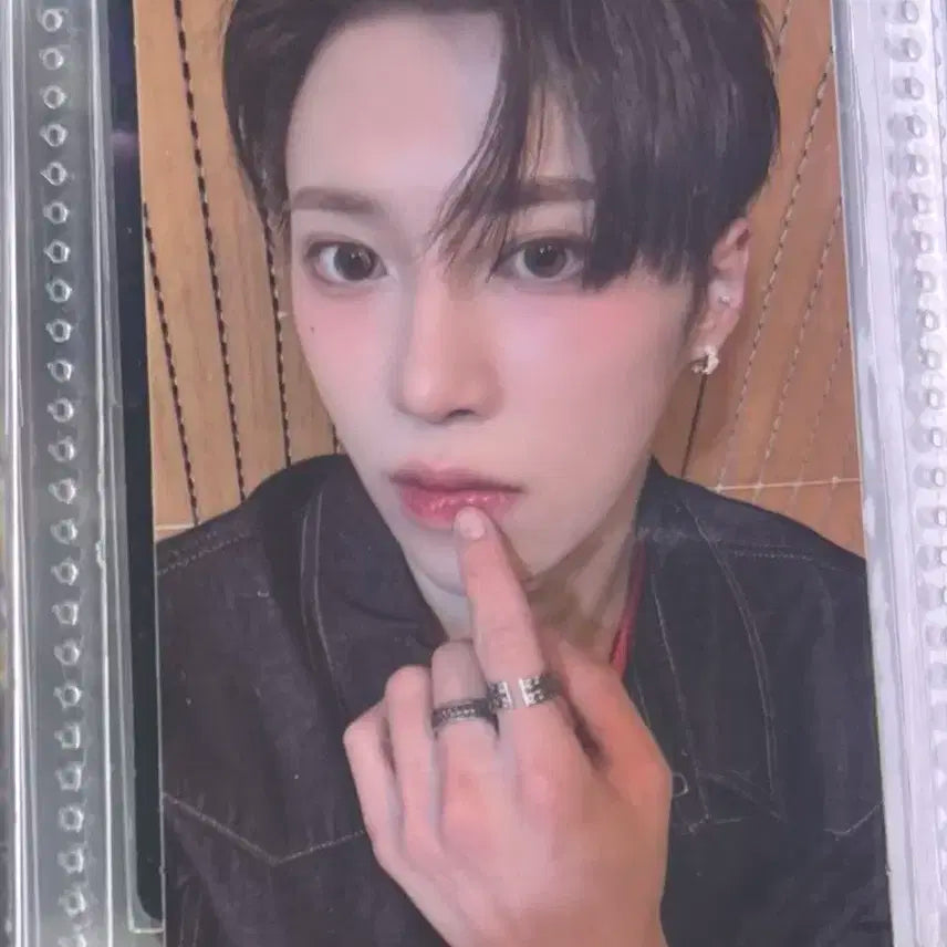 장지아하오 아르노 10번 포카 판매합니다!