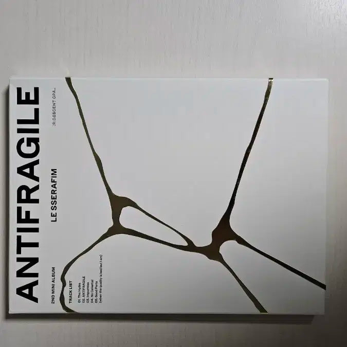 르세라핌 ANTIFRAGILE 앨범