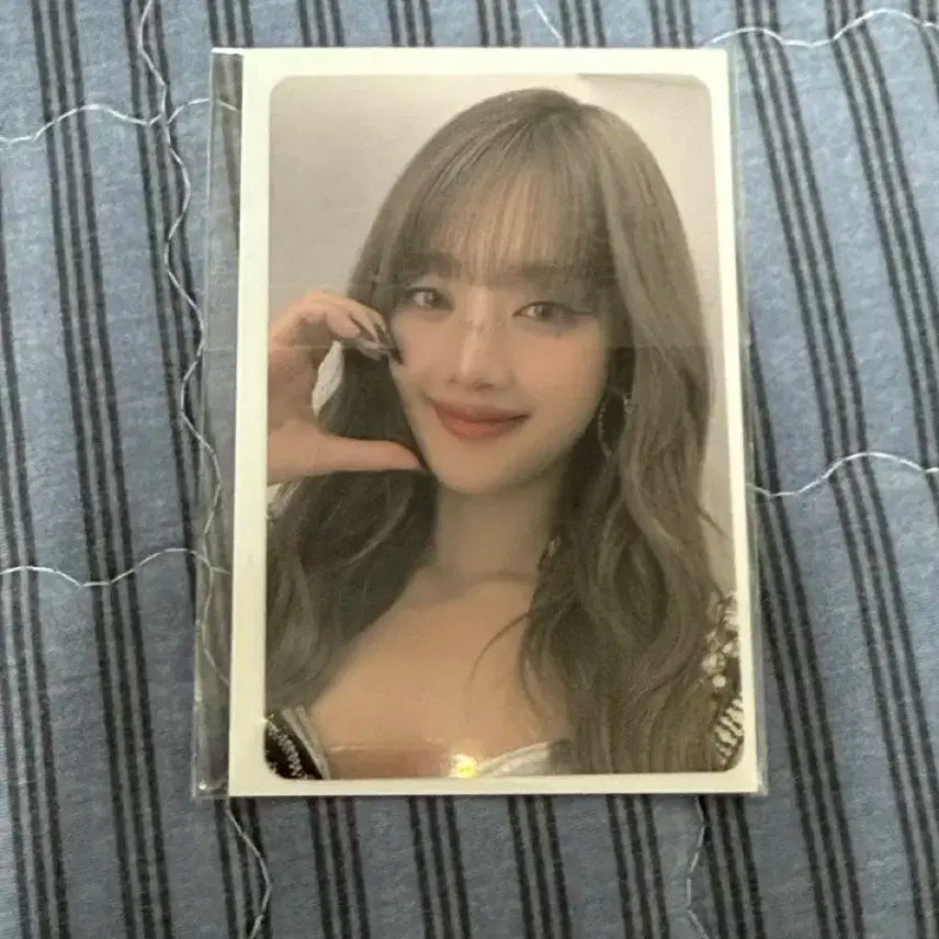 아이들 월드투어 아이들 인시네마 민니 1주차 특전 포카 판매 합니다 ㅎㅎ