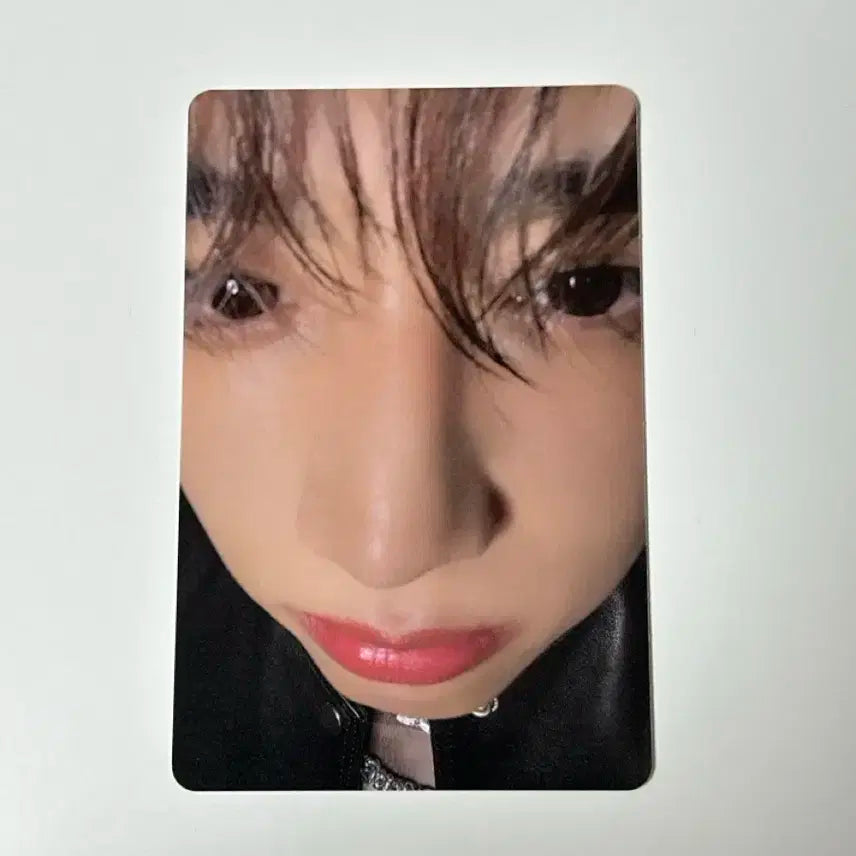 더보이즈 선우 포카 스타일리쉬 앨포 물고기 빨대샷