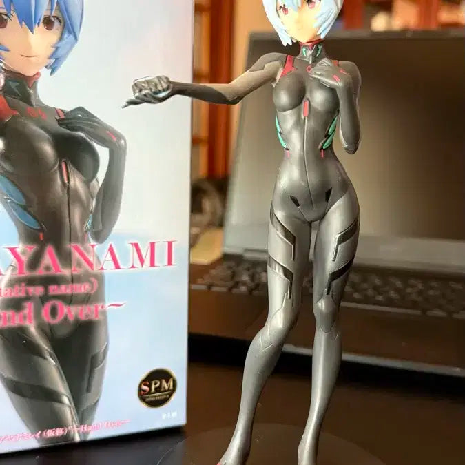 레이 아야나미 핸드오버 피규어 정품 한정품