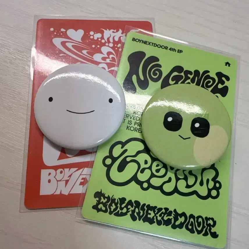 보이넥스트도어 뱃지 2개