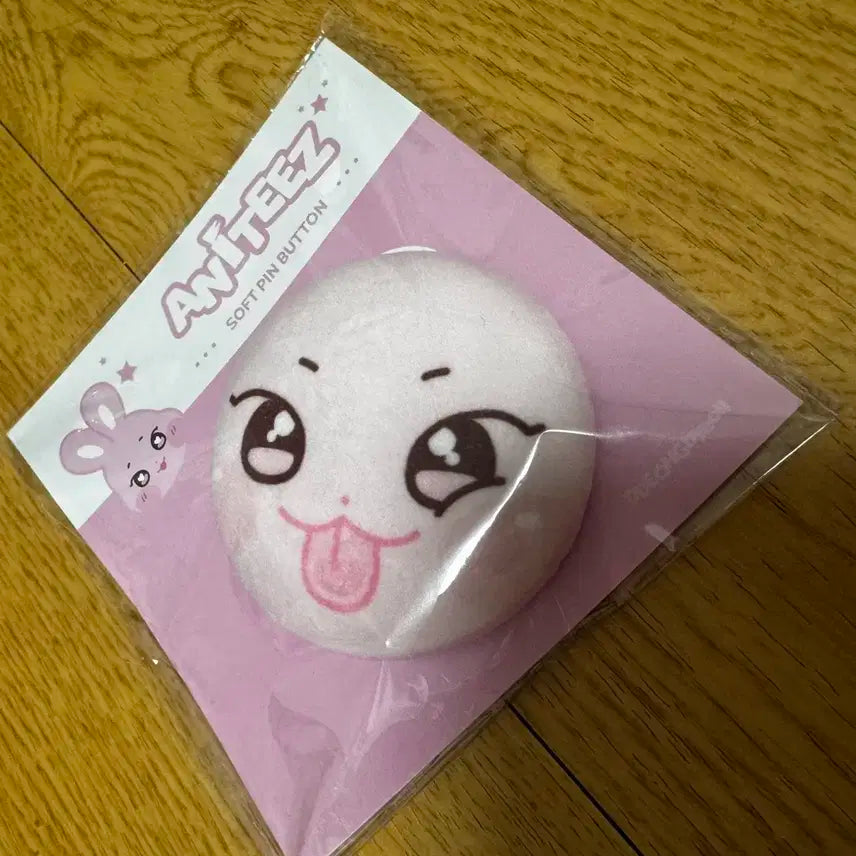 애니티즈 인 콜링 말랑핀뱃지 떵별이