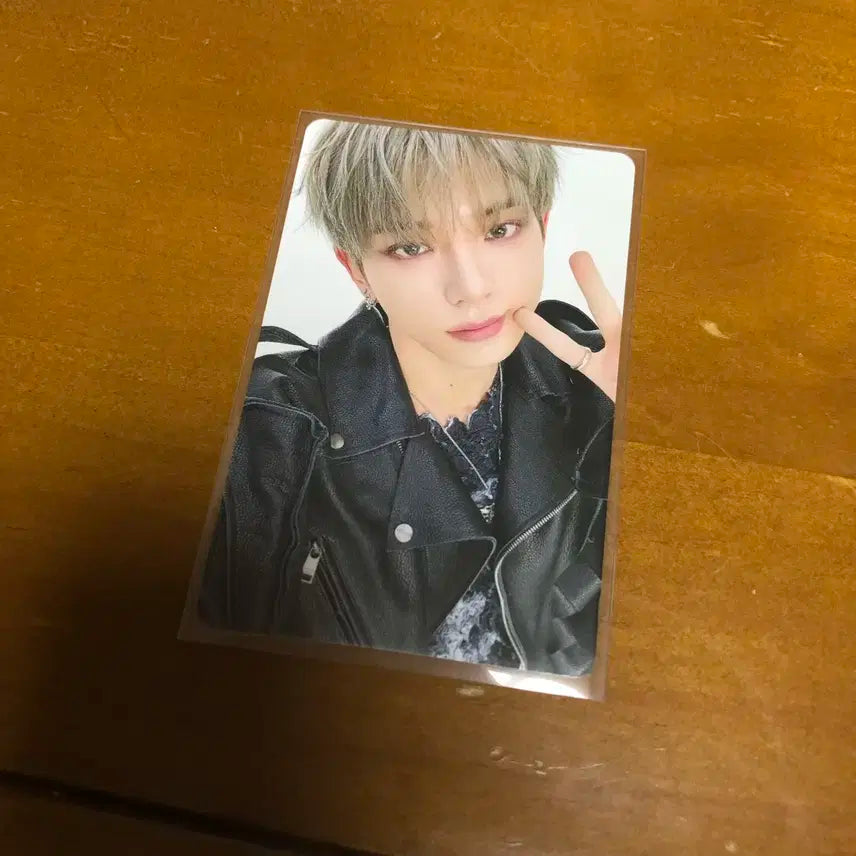 앤팀 하루아 고인블 일본 팝업 후디 미공포 포카 양도 판매 분철