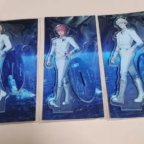 플레이브 아크릴 스탠드