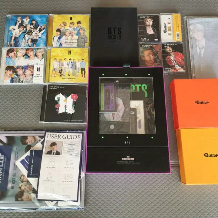BTS 굿즈 세트(앨범,테이프, 포토카드 등)