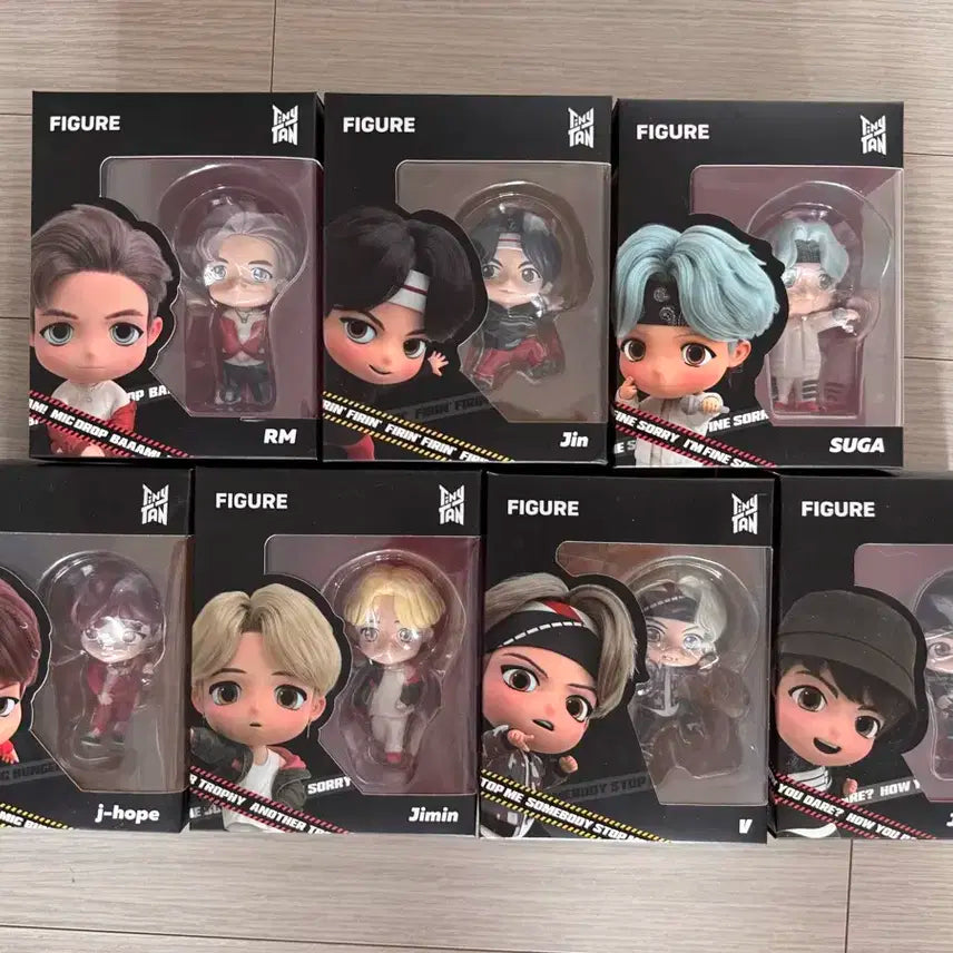 BTS 타이니탄 마이크드랍 피규어 세트