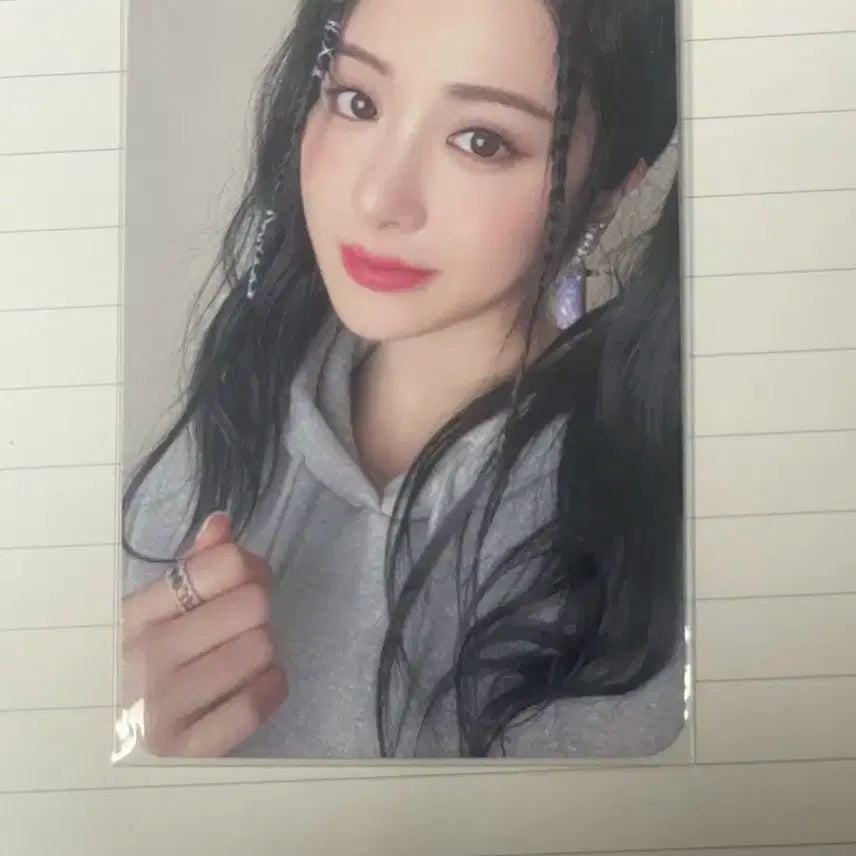 르세라핌 허윤진 언포기븐 포카 판매