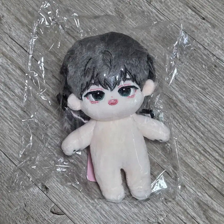 플레이브 인형 빵긋하민