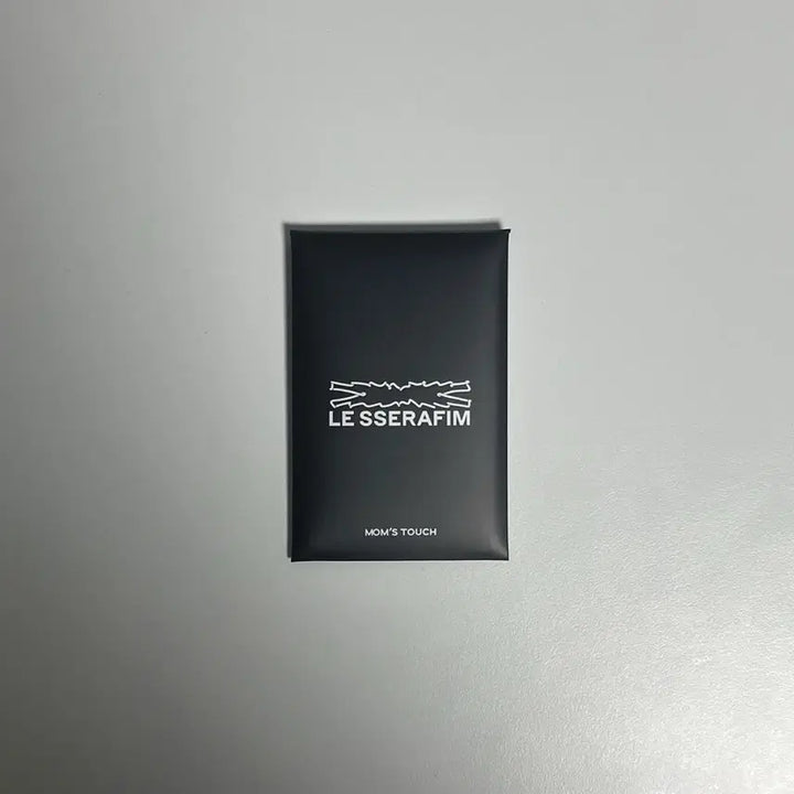 (미개봉) 르세라핌 맘스터치 콜라보 포토카드 포카 사쿠라 카즈하 채원