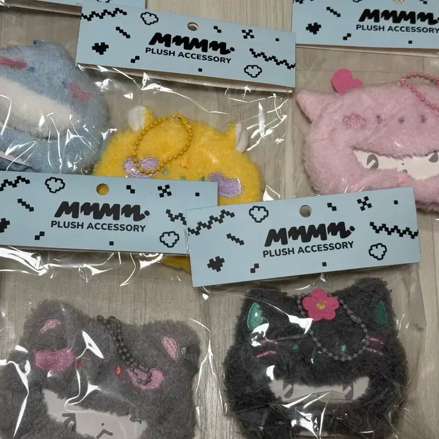 플레이브 므메미무 모자