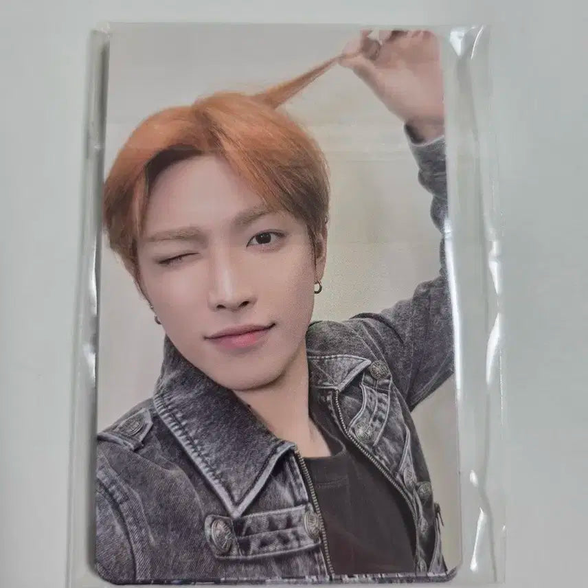 ATEEZ 에이티즈 8ROOM  팝업 룸스프레이 포토카드