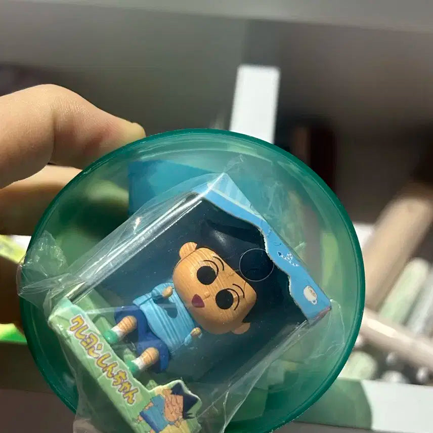 짱구는 못말려 나무 피규어