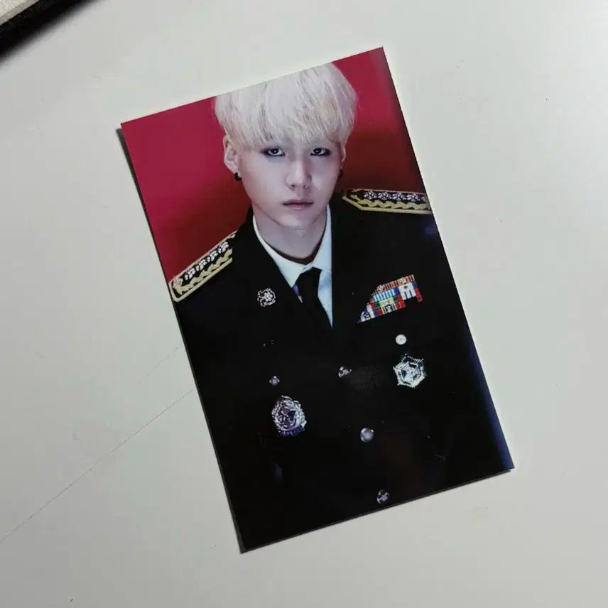 방탄소년단 민윤기 슈가 쩔어 초회 한정 포카 영포에버