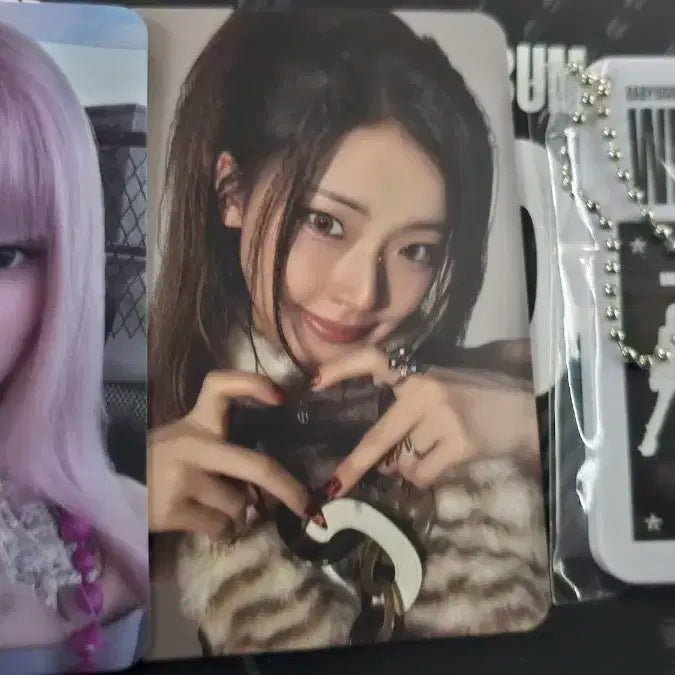 베이비몬스터 루카 아사 we go up 공방포카 키링 일괄 양도합니다.