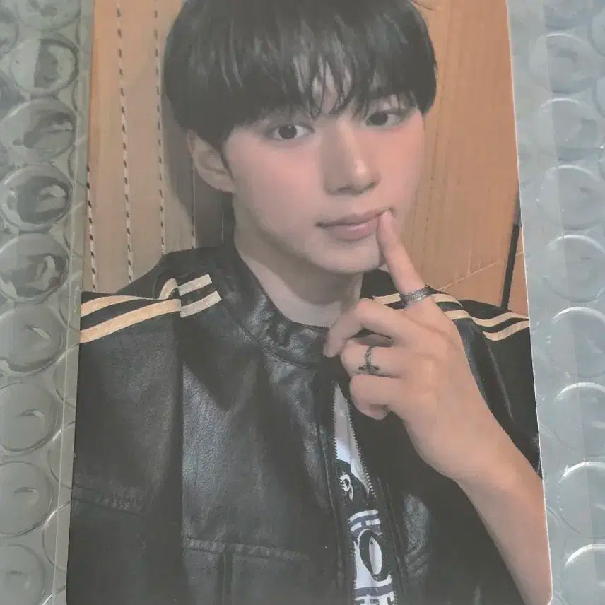 보플 아카이브 전시회 2주차 김준서 10번 포카