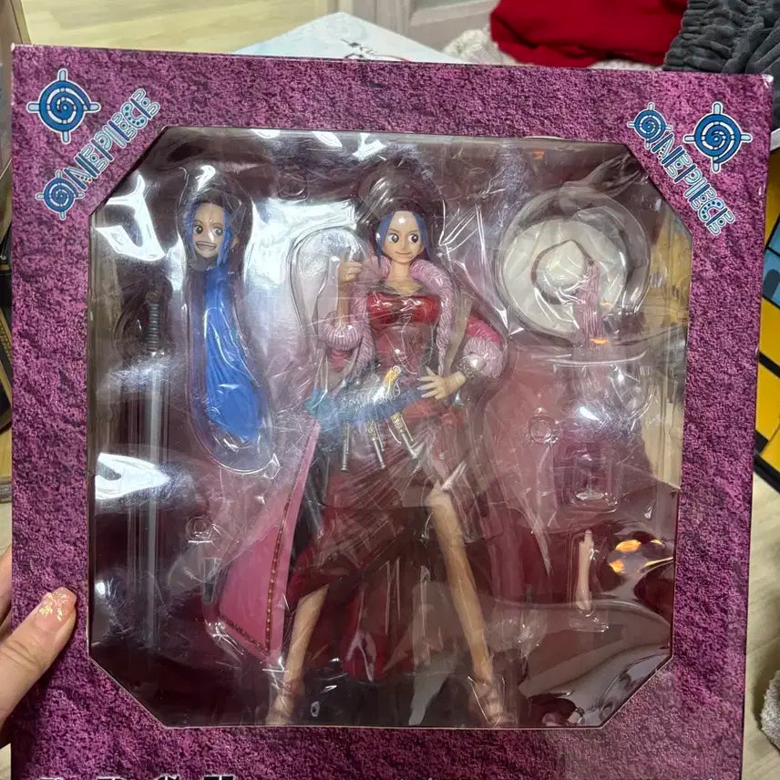 원피스 비비 DPCF 피규어 (미개봉)