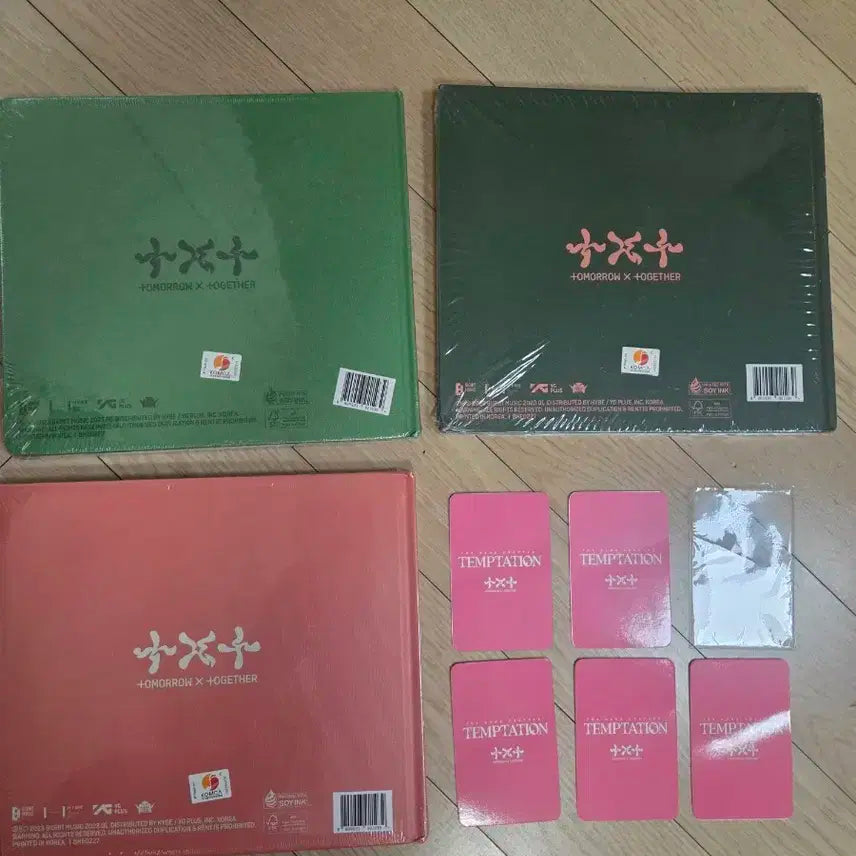 투모로우바이투게더 템테이션 앨범 + 포카