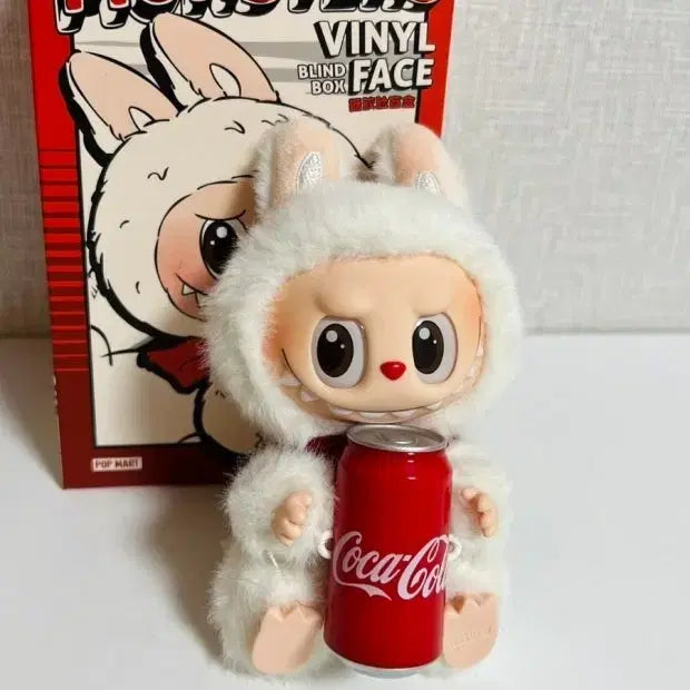 라부부 코카콜라 미개봉 박스 판매합니다.