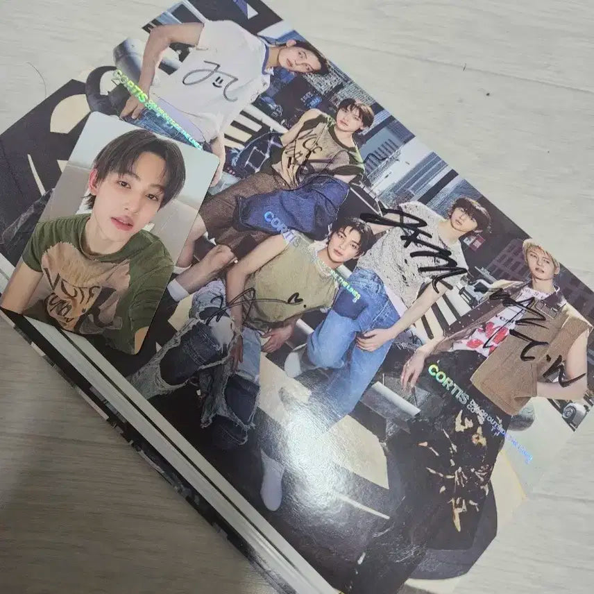 코르티스 친필싸인앨범 CORTIS 비매 포카 풀구성