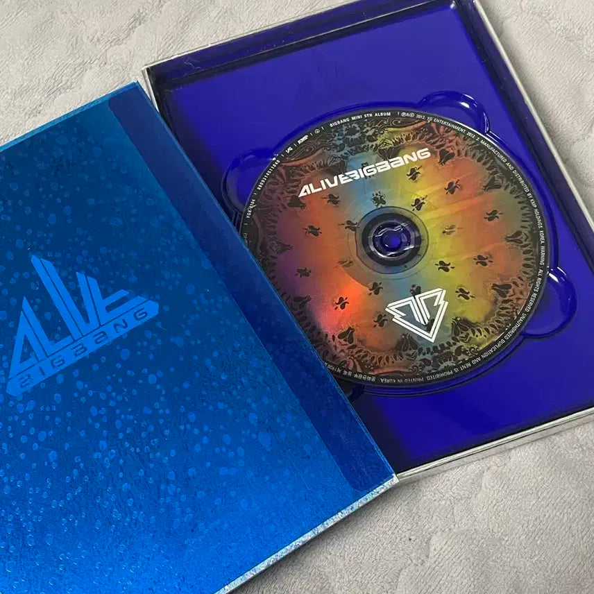 빅뱅 ALIVE 앨범(포카,철케이스X)
