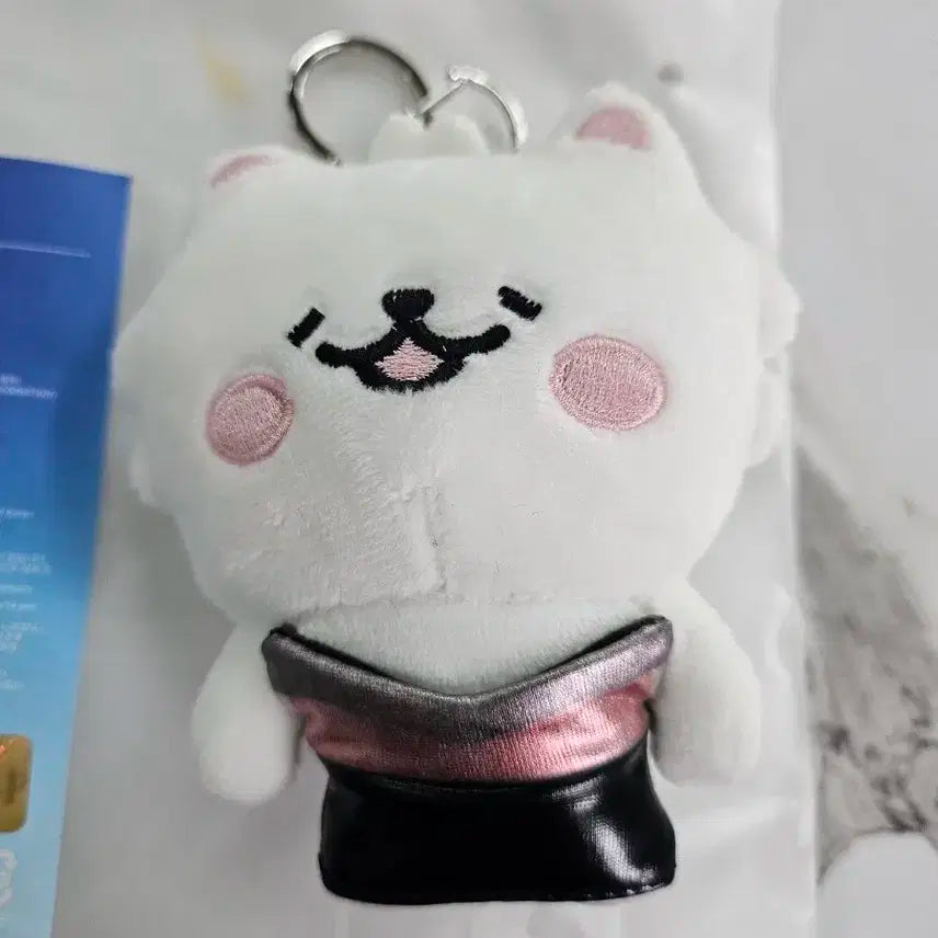 르세라핌 카즈하 인형 키링 (미개봉)