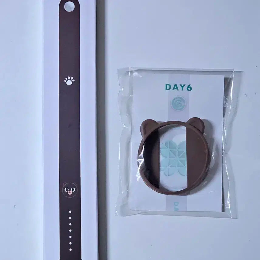 데이식스 데니멀즈 워치 스트랩+링커버 방 성진