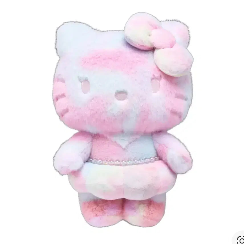 【数量限定】HELLO KITTY × JISOO 40cm ぬいぐるみ HELLO KITTY x JISOO] 40CM Character Doll Idr 1,380,000 Est