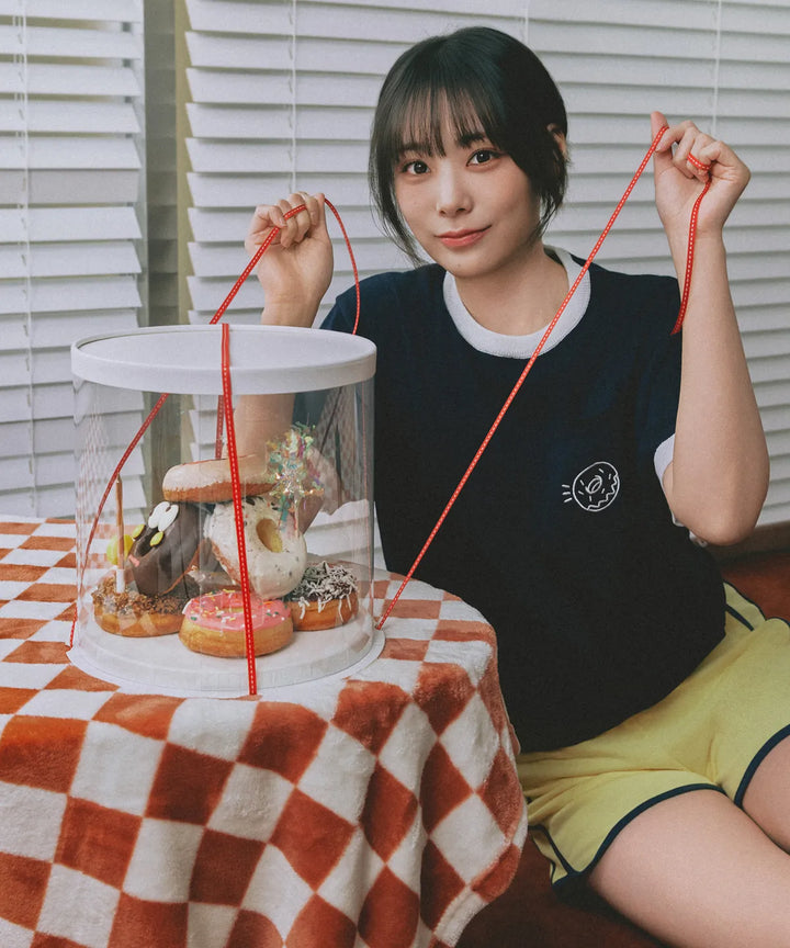 **QWER -Siyeon Doughnut Pocket Round Knitwear NAVY