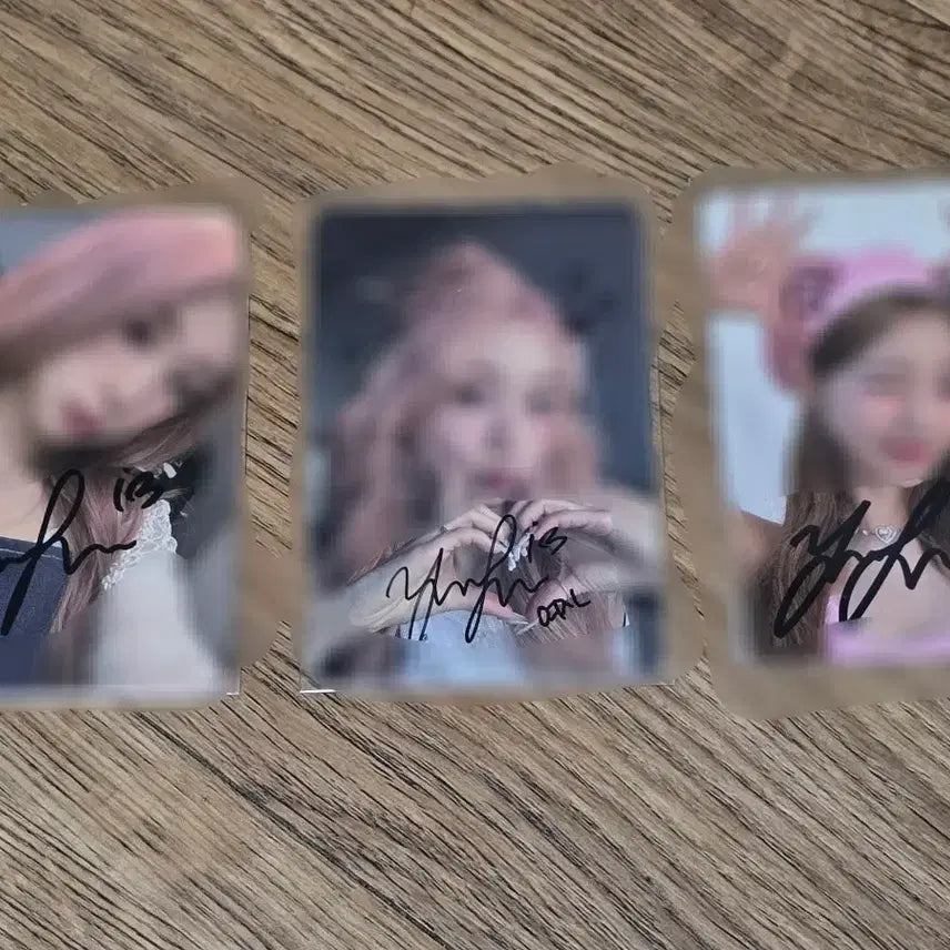 BUNJANG] LOONA Loossemble YeoJin Autographed Photocard Bundle Set