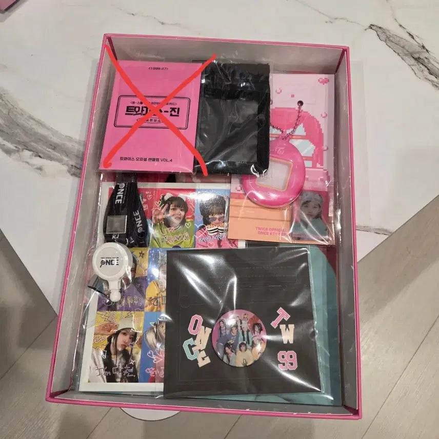 BUNJANG] TWICE TWICE-ZINE Official Fanclub Kit Set (Excluding