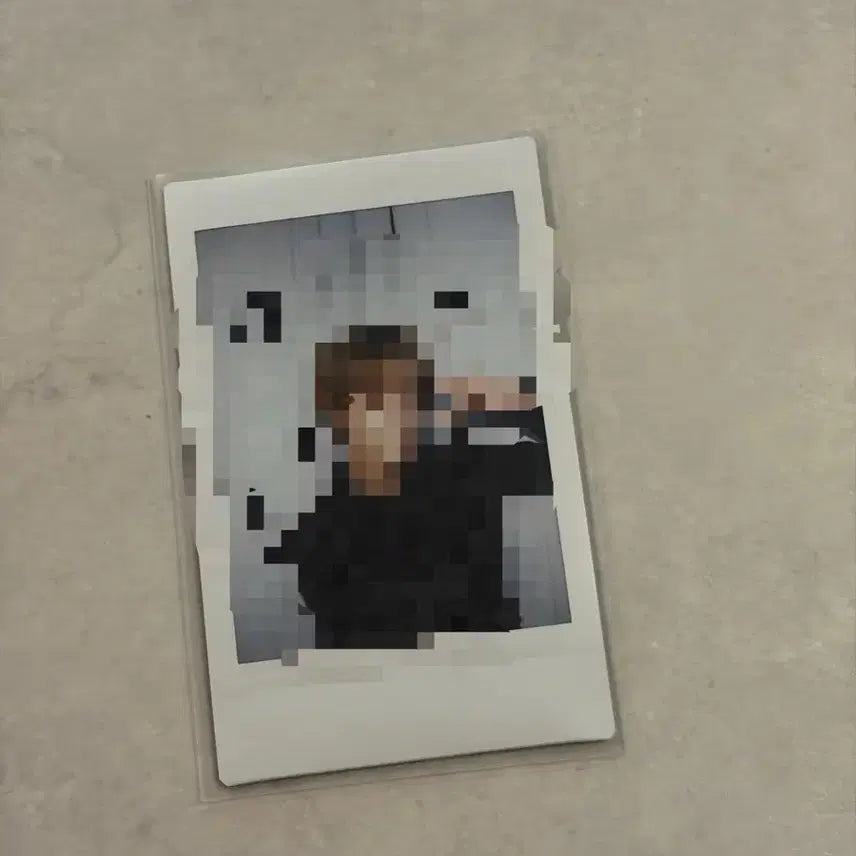 XLOV ハル 暖琉 サイン入り ポラロイド シドニー公演 BUNJANG] Xlov Haru Signed Polaroid / Xlov 싸인 폴라로이드 하루