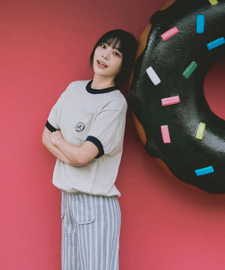 **QWER -Siyeon Doughnut Pocket Round Knitwear SWISS